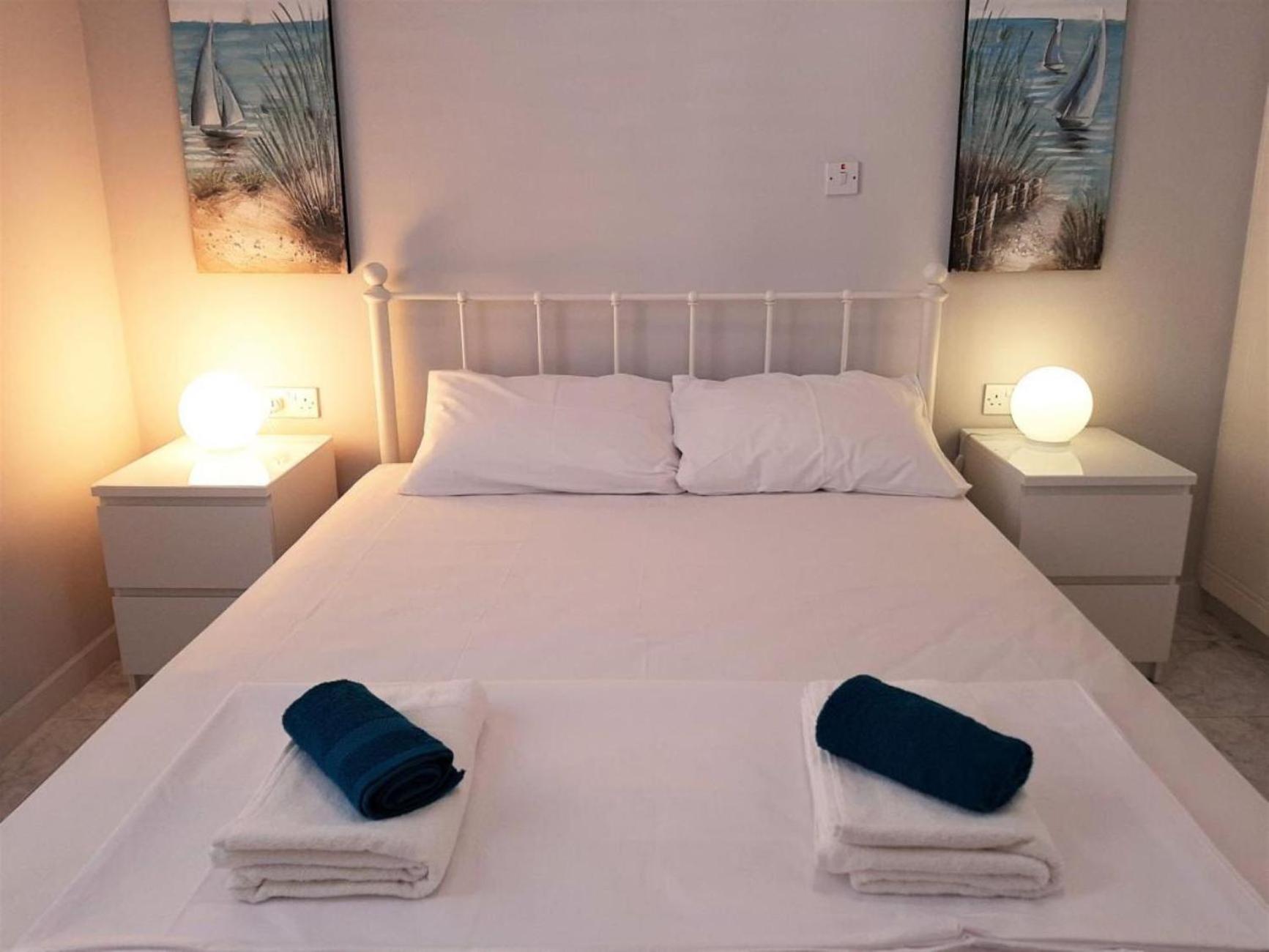 H&O Danaos Sea Breeze Apartment Paphos Ngoại thất bức ảnh