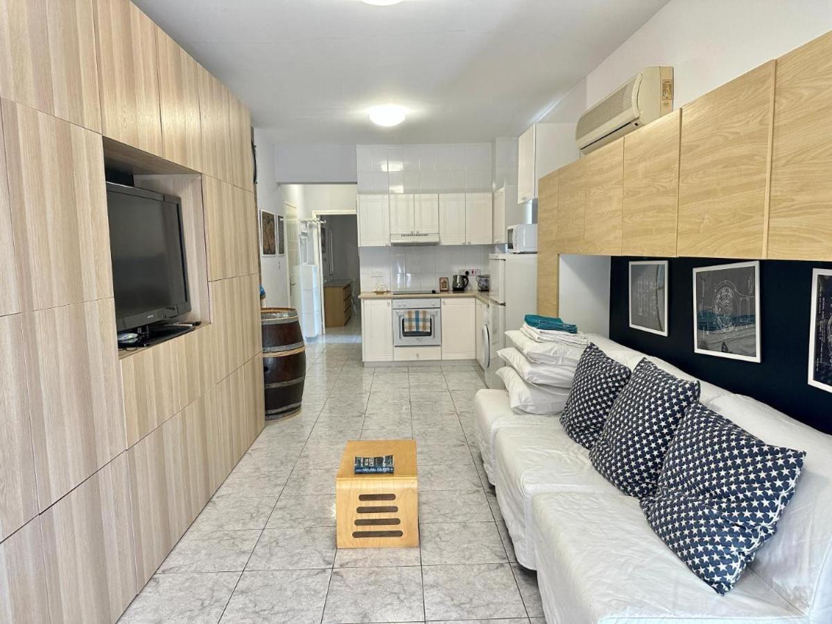 H&O Danaos Sea Breeze Apartment Paphos Ngoại thất bức ảnh