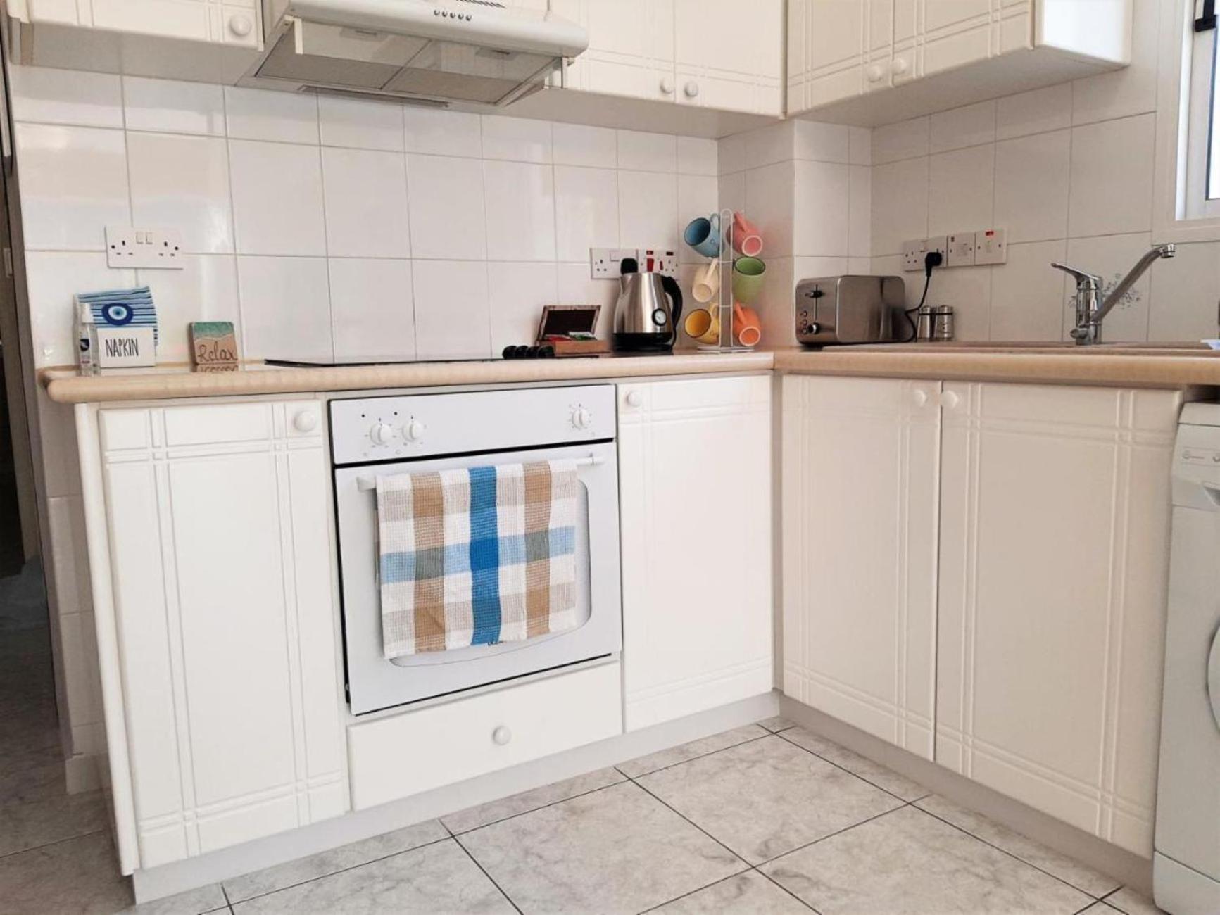 H&O Danaos Sea Breeze Apartment Paphos Ngoại thất bức ảnh